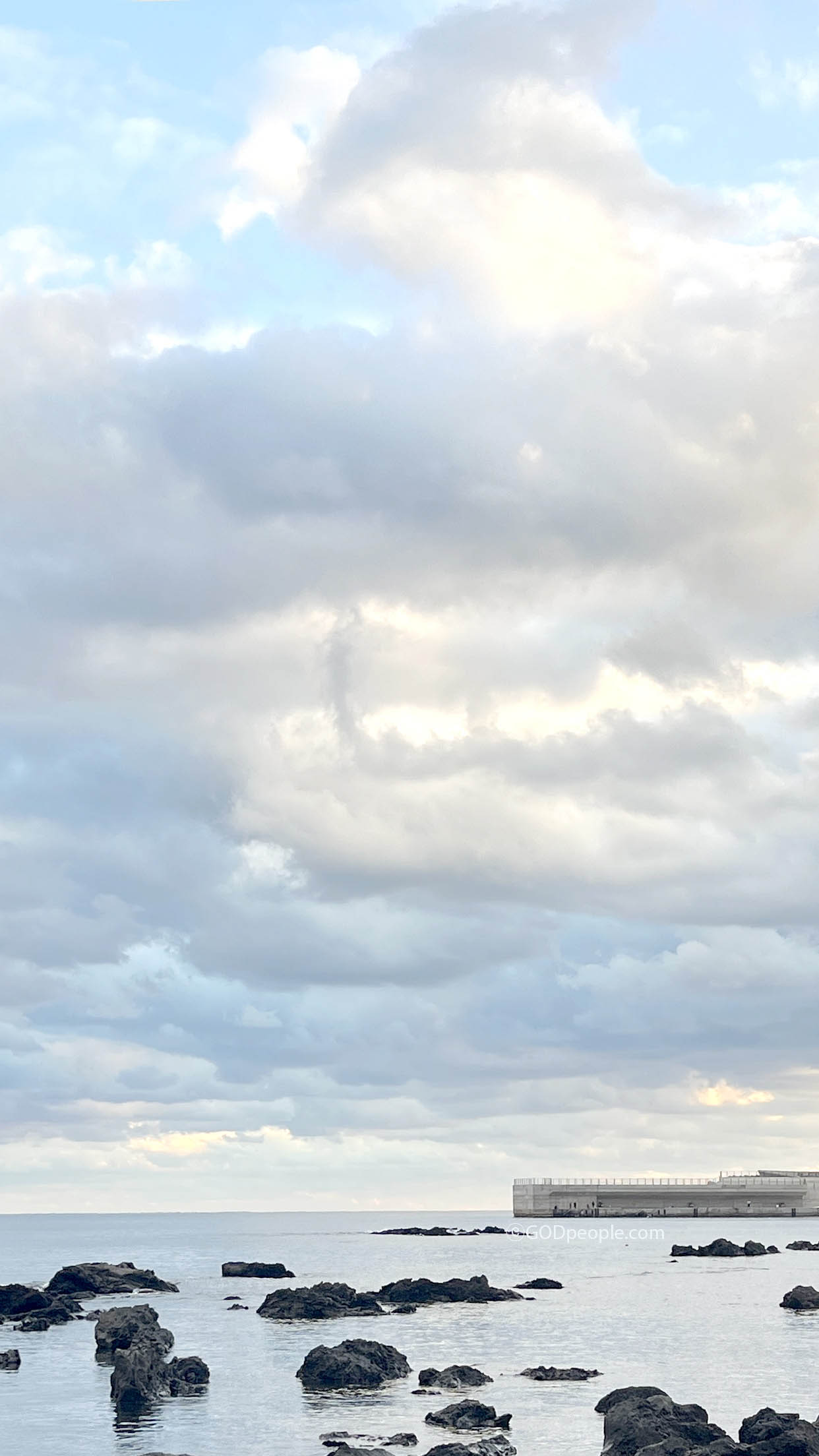 background_image